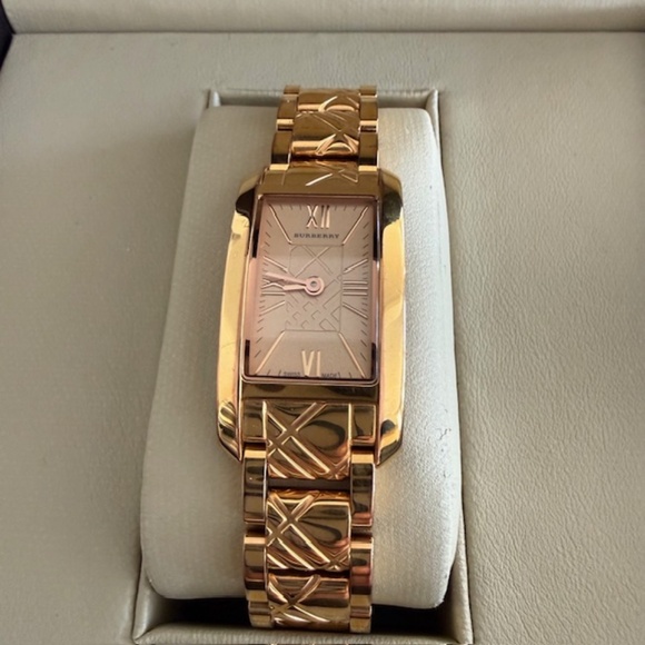 Burberry Accessories - Burberry Women's Class Stainless Steel Silver Rose Gold Tone Quartz Movement EUC